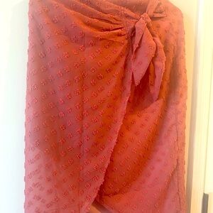 Pink midi skirt with tie